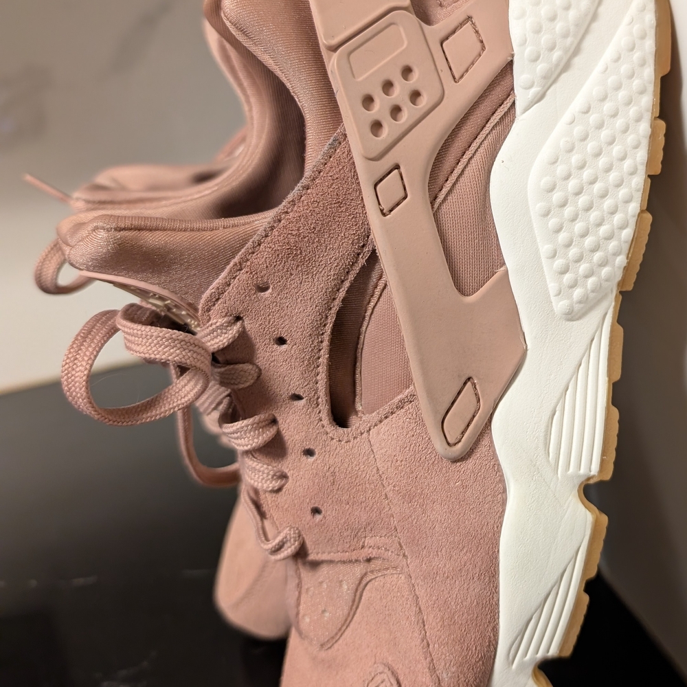 Nike Wmns Air Huarache Run SD 'Particle Pink' Sneakers Size 9.5 MSRP $135 - Picture 7 of 12